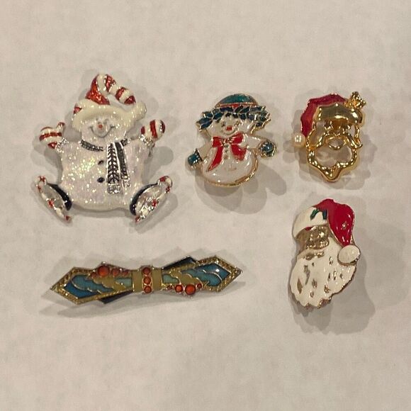 Christmas Brooches Holiday Bundle Lot of 5 Pins Santa Snowman Bow - Picture 1 of 7